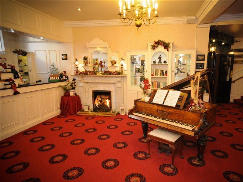 Bush Hotel County Leitrim Экстерьер фото