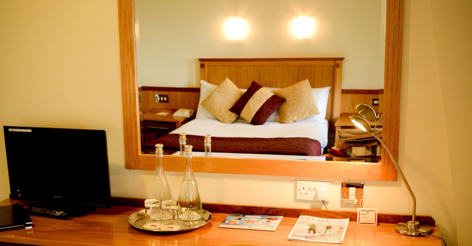 Bush Hotel County Leitrim Экстерьер фото