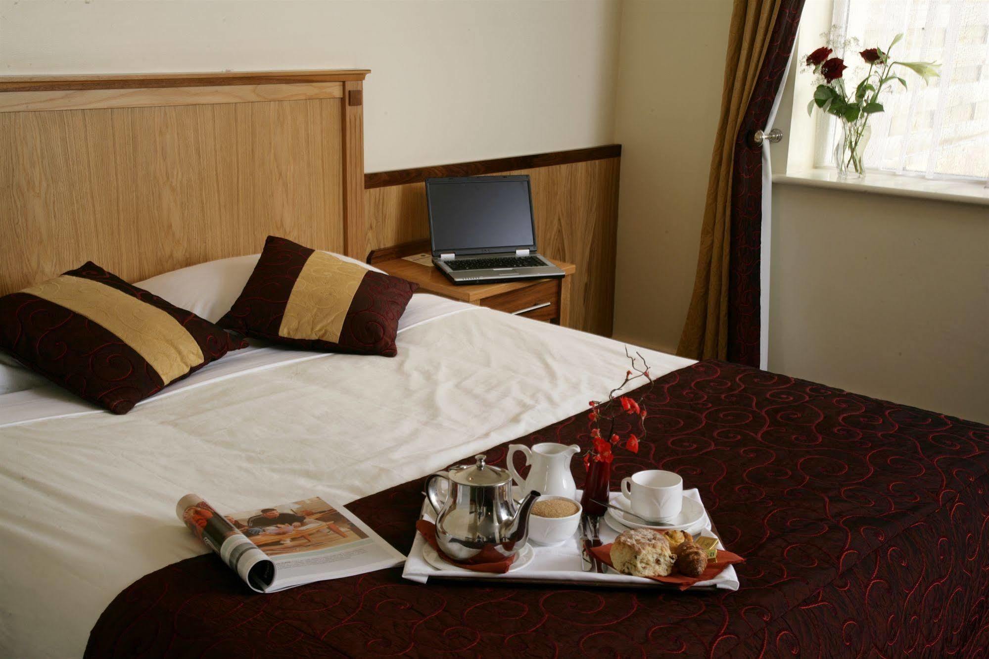 Bush Hotel County Leitrim Экстерьер фото